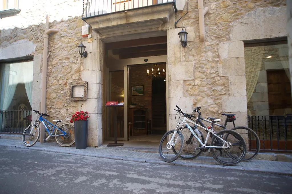 Pensión Hotel Fonda Mitja Torroella de Montgrí España